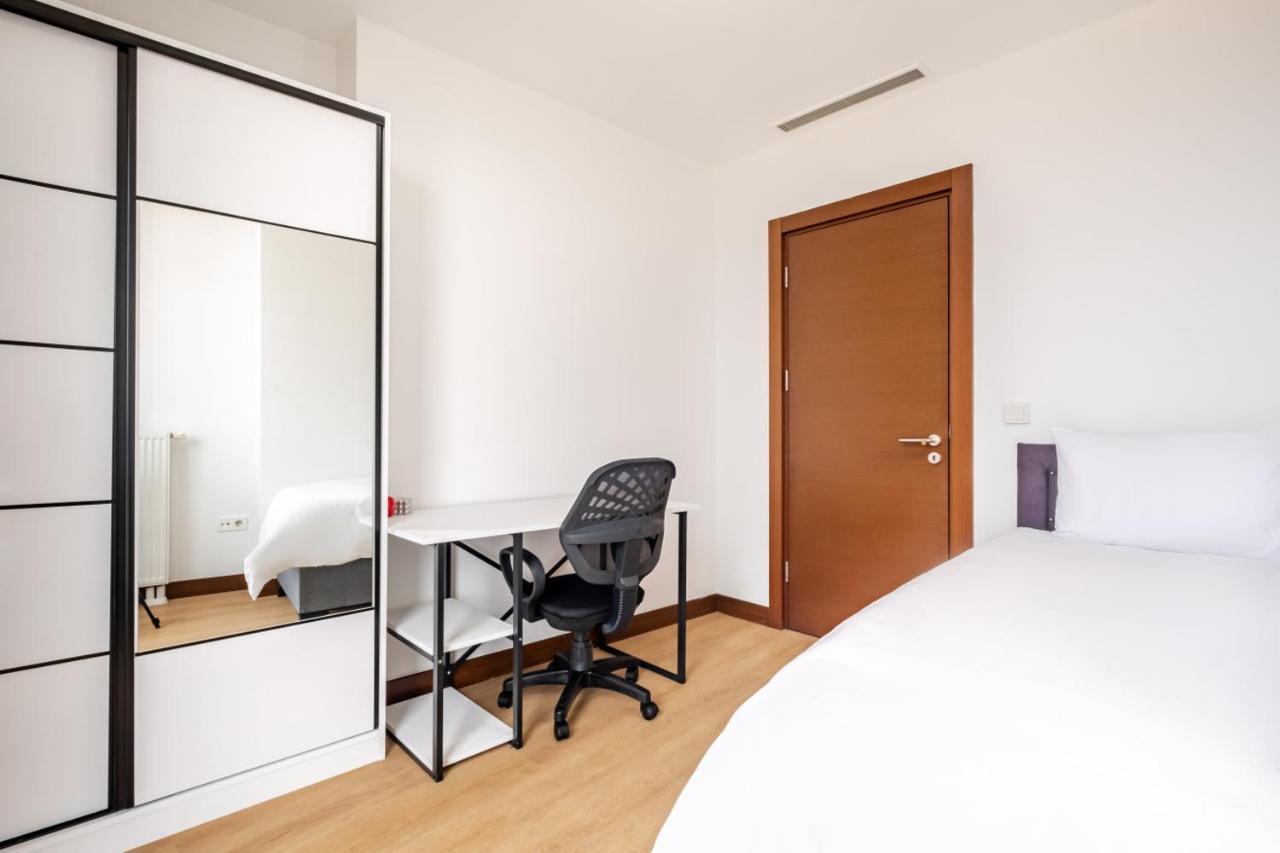 Charming Flat With City View In Atasehir Istanbul Bagian luar foto