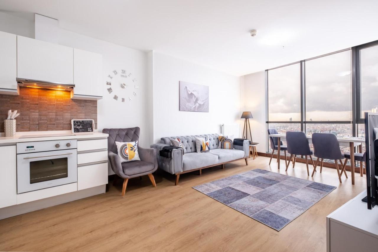 Charming Flat With City View In Atasehir Istanbul Bagian luar foto